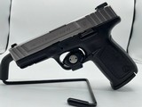 SMITH & WESSON SD9 VE 9MM LUGER (9x19 PARA) - 1 of 3