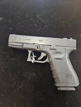 GLOCK 19 9MM LUGER (9x19 PARA) - 1 of 3
