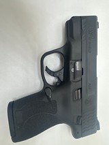 SMITH & WESSON M&P40 SHIELD M2.0 .40 S&W - 2 of 3