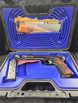 DAN WESSON FIREARMS Vigil.45 ACP - 1 of 3