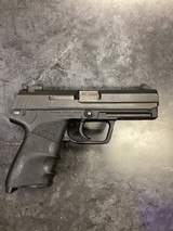 HECKLER & KOCH USP .40 S&W - 2 of 2