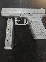 GLOCK 19 Gen 4 9MM LUGER (9x19 PARA) - 3 of 3