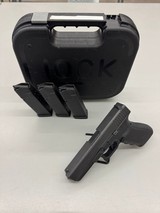 GLOCK 21 G4 .45 ACP - 1 of 3