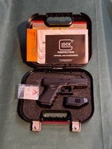 GLOCK glock 23 .40 CALIBER