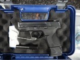 SMITH & WESSON M&P40 .40 S&W - 2 of 3
