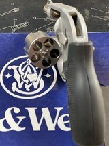 SMITH & WESSON 638 CRIMSON TRACE LASERGRIP .38 SPL +P - 3 of 3