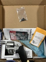 SMITH & WESSON 638 CRIMSON TRACE LASERGRIP .38 SPL +P - 1 of 3