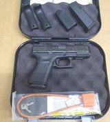 GLOCK G23 GEN 5 .40 S&W - 1 of 3