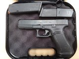 GLOCK 17 GEN 5 9MM LUGER (9x19 PARA) - 2 of 3
