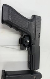 GLOCK G22 GEN 4 .40 S&W - 1 of 2