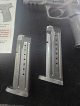 SMITH & WESSON M&P9 9MM LUGER (9x19 PARA) - 2 of 3
