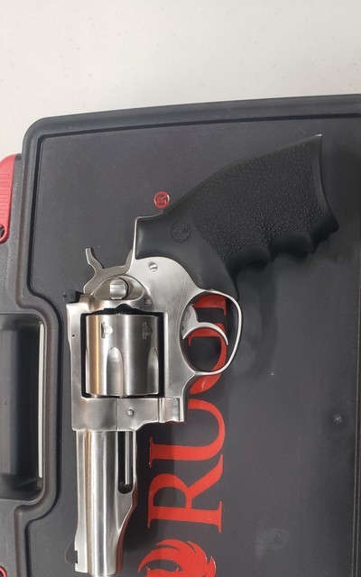 RUGER REDHAWK .44 MAGNUM