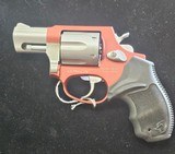 TAURUS Ultra-Lite 856 UL .38 SPL - 1 of 3