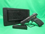 RUGER SR40 STANDARD .40 S&W - 1 of 3