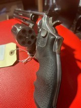 SMITH & WESSON 617-1 .22 LR - 2 of 3