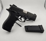TAURUS PT 840 .40 S&W - 1 of 3