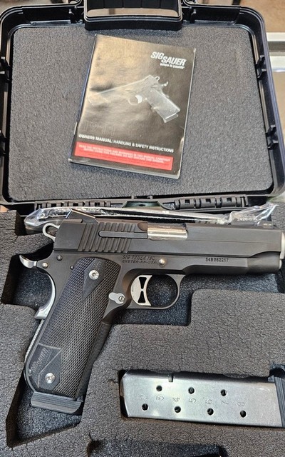 SIG SAUER 1911 NIGHTMARE .45 ACP