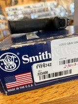SMITH & WESSON SD40 VE .40 S&W - 2 of 3