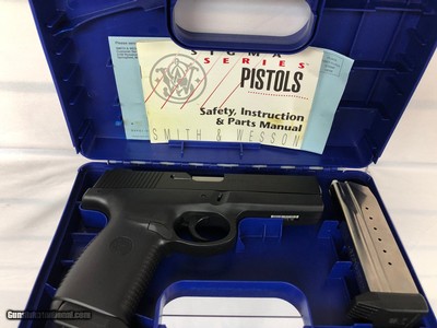 SMITH & WESSON SW9F Sigma Series 9MM LUGER (9x19 PARA)