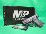 SMITH & WESSON M&P40 SHIELD .40 S&W - 1 of 3