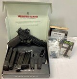 SPRINGFIELD ARMORY ECHELON THREADED (3-DOT) 9MM LUGER (9X19 PARA) - 1 of 3