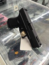 GLOCK G19C GEN 4 9MM LUGER (9X19 PARA) - 1 of 3
