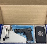 SMITH & WESSON M&P 9 SHIELD EZ 9MM LUGER (9x19 PARA) - 1 of 3