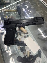 BERETTA M96A1 .40 S&W - 1 of 3