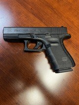 GLOCK G23 GEN 4 .40 S&W - 2 of 3