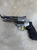SMITH & WESSON 686 .357 MAG - 1 of 3