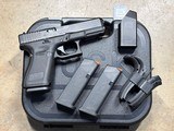 GLOCK G19 GEN 5 9MM LUGER (9X19 PARA) - 1 of 2