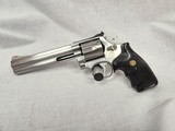 SMITH & WESSON 686-1 .357 MAG - 1 of 3