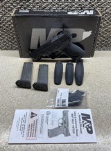 Smith & Wesson M&P M2.0 Optic Ready 10MM - 1 of 3