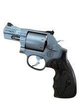 SMITH & WESSON MODEL 686-6 PERFORMANCE CENTER .357 MAG - 2 of 3