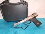 BROWNING Buckmark .22 LR - 1 of 2
