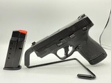 SMITH & WESSON m&p 9 shield plus
9MM LUGER (9x19 PARA) - 1 of 3