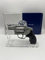 SMITH & WESSON 642 AIRWEIGHT .38 S&W - 1 of 3