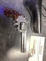 SMITH & WESSON MODEL 686-6 PERFORMANCE CENTER .357 MAG - 1 of 2