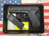 GLOCK 19 gen 2 9MM LUGER (9x19 PARA) - 1 of 3