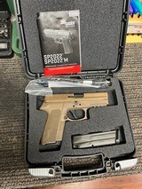 SIG SAUER E2022-9-FDE 9MM LUGER (9x19 PARA) - 1 of 3