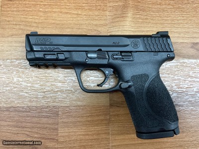 SMITH & WESSON M&P40 M2.0 COMPACT .40 S&W