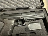 HECKLER & KOCH P30L (JOHN WICK) 9MM LUGER (9x19 PARA) - 2 of 3