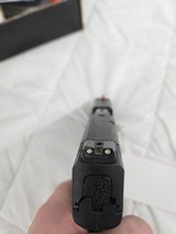 SMITH & WESSON M&P9 Shield w/4 Mags, Original Box, 3 Holsters 9MM LUGER (9x19 PARA) - 2 of 3