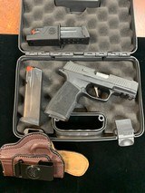 SIG SAUER P365 XL Macro 9MM LUGER (9x19 PARA) - 1 of 3