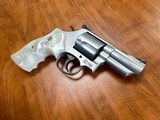 SMITH & WESSON 69 COMBAT MAGNUM .44 MAGNUM - 2 of 3