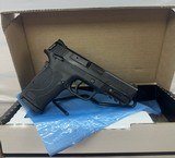 SMITH & WESSON M&P9 SHIELD EZ M2.0 9MM LUGER (9X19 PARA) - 1 of 3