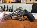 SMITH & WESSON 686 .357 MAG - 1 of 3