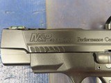 SMITH & WESSON M&P40 SHIELD PORTED PC .40 S&W - 2 of 3