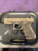 GLOCK G19 GEN 3 (MARBLE CUSTOM) 9MM LUGER (9X19 PARA) - 2 of 3