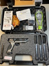 SMITH & WESSON M&P9 M2.0 METAL COMPETITOR 9MM LUGER (9X19 PARA) - 1 of 3